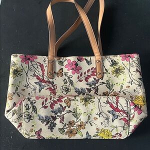 Butterfly and flour purse